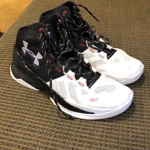 Under Armour Curry 2 Suit and Tie